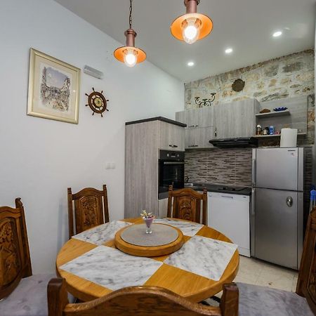 Apartman Lavanda Kastela Ngoại thất bức ảnh
