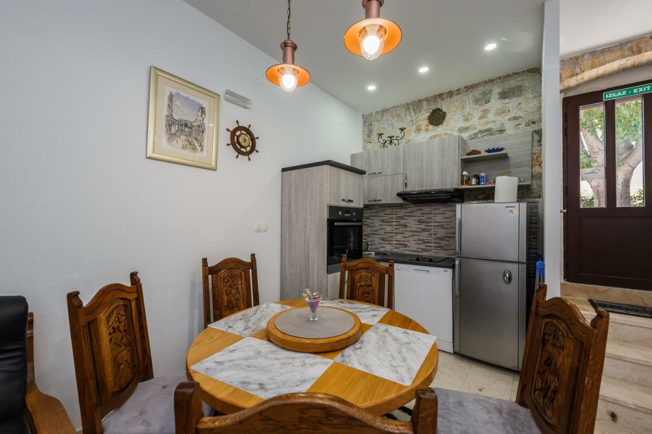 Apartman Lavanda Kastela Ngoại thất bức ảnh
